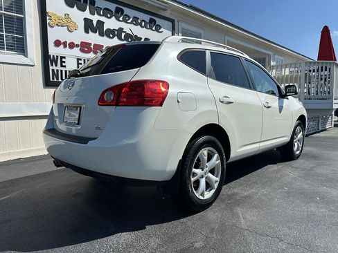Used 2009 Nissan Rogue SL w/ Leather Pkg FWD image 8
