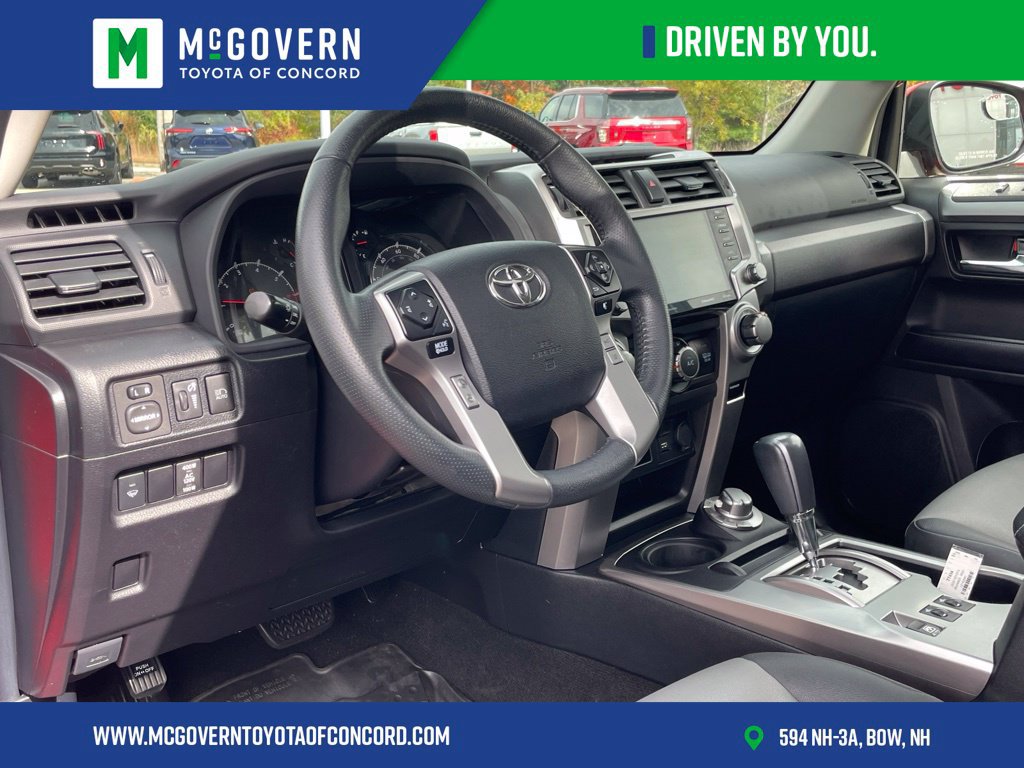 Used 2020 Toyota 4Runner SR5 Premium w/ Moonroof Package AWD/4WD image 13