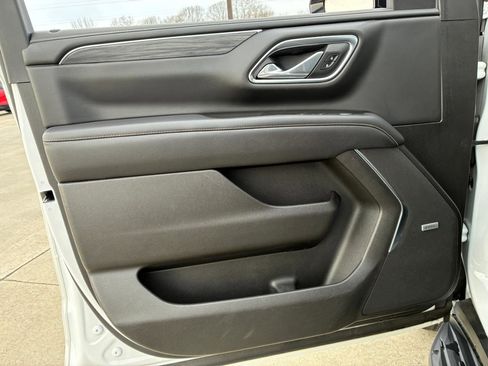 Used 2021 GMC Yukon XL SLT image 8