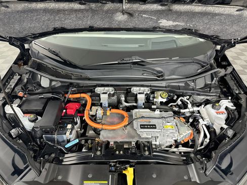 Used 2023 Nissan Ariya FWD image 33