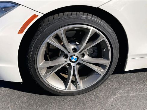 Used 2016 BMW Z4 sDrive35i image 12