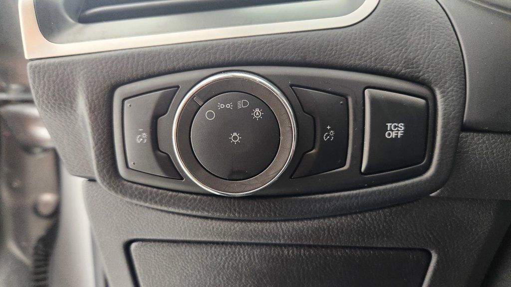 Used 2024 Ford Edge SEL AWD/4WD image 9