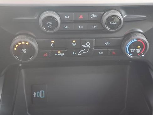 New 2026 Ford F250 XLT w/ XLT Premium Package AWD/4WD image 22