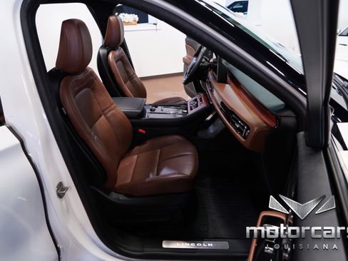 Used 2024 Lincoln Aviator Reserve w/ Jet Package RWD image 29