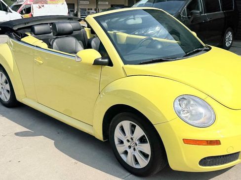 Used 2007 Volkswagen Beetle Convertible w/ Package 1 FWD image 15
