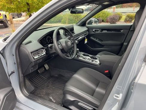 Used 2025 Honda Civic Sport image 9