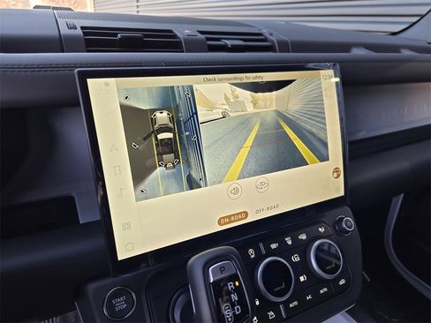 New 2026 Land Rover Defender 110 X-Dynamic SE image 14