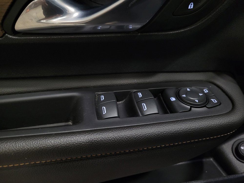 Used 2021 GMC Terrain SLE w/ Driver Convenience Package AWD/4WD image 27
