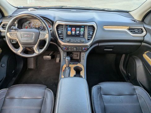 Used 2018 GMC Acadia Denali w/ Technology Package image 17
