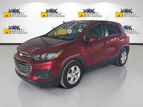 Used 2021 Chevrolet Trax LS w/ Tint and Cruise Package FWD image 1