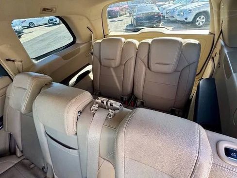 Used 2016 Mercedes-Benz GL 550 4MATIC image 10