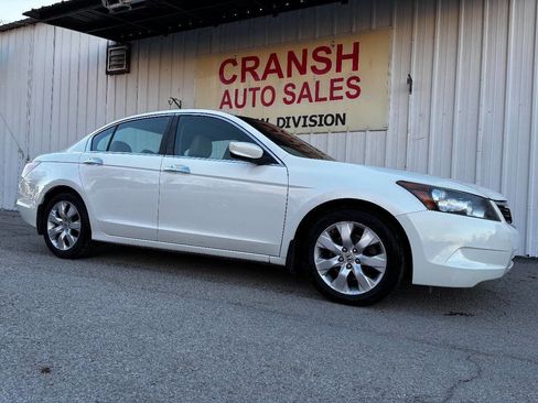 Used 2010 Honda Accord EX-L image 2