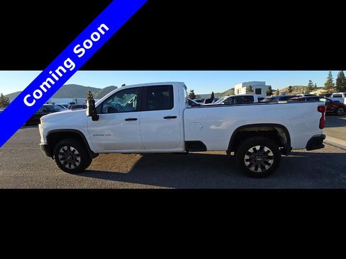 Used 2024 Chevrolet Silverado 2500 Custom w/ Custom Value Package image 7