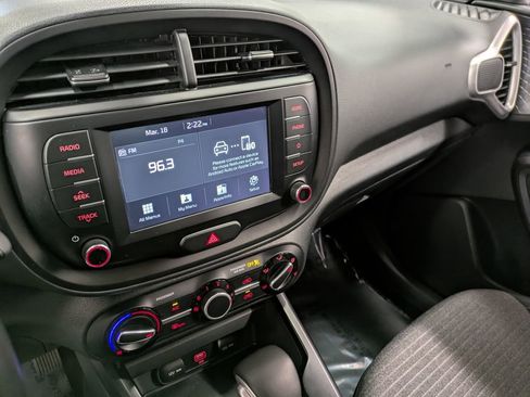 Used 2021 Kia Soul GT-Line FWD image 12