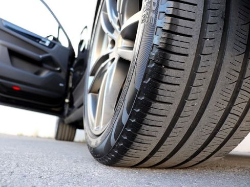 Used 2019 Porsche Cayenne S image 88