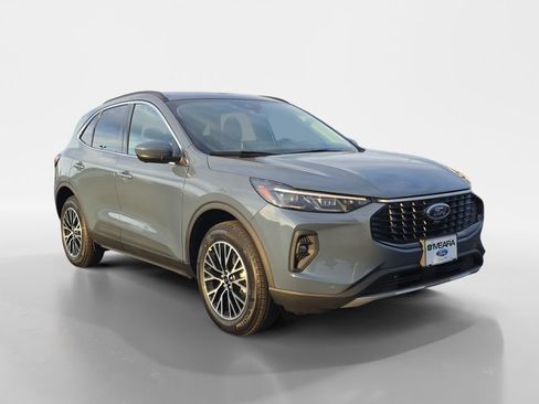 New 2026 Ford Escape SE w/ PHEV Premium Package image 37