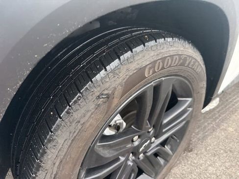 Used 2025 Chevrolet Trax ACTIV image 11