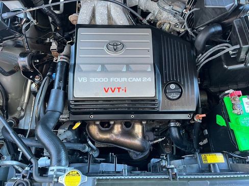 Used 2002 Toyota Highlander GREAT VALUE AWD image 22