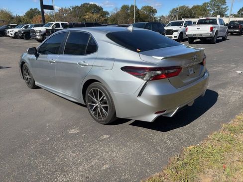 Used 2023 Toyota Camry SE image 5