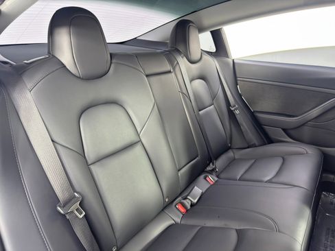 Used 2023 Tesla Model 3 Standard Range image 37