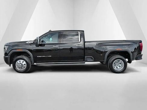 Used 2024 GMC Sierra 3500 Denali w/ Denali Reserve Package AWD/4WD image 4