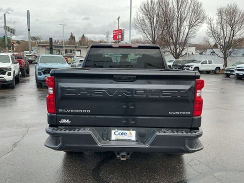 Used 2023 Chevrolet Silverado 1500 Custom image 5