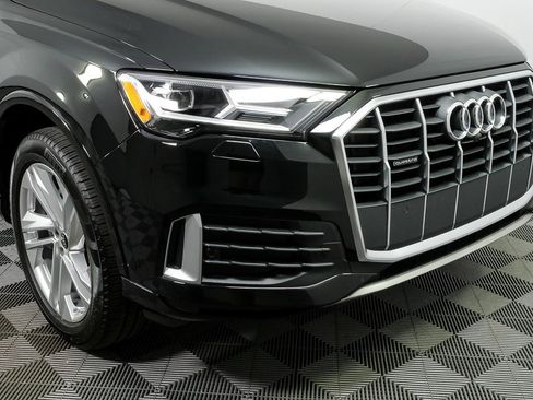 Used 2023 Audi Q7 2.0T Premium w/ Towing Package image 37