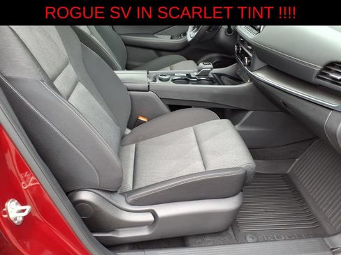 Used 2025 Nissan Rogue SV AWD/4WD image 8