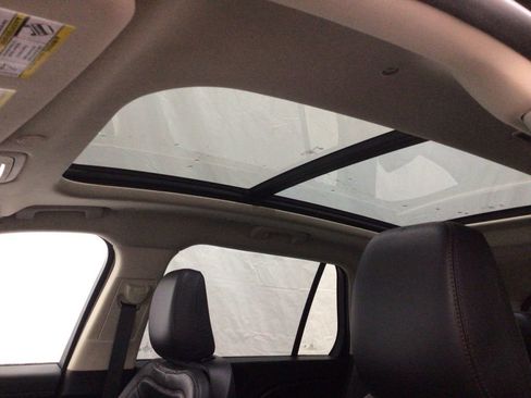 Used 2021 Lincoln Aviator Reserve w/ Elements Package Plus image 11