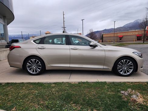 Used 2015 Hyundai Genesis 3.8 w/ Option Group 03 image 4