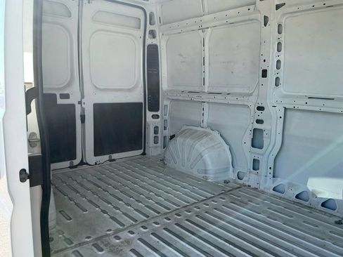 Used 2025 RAM ProMaster 2500 w/ Convenience Group FWD image 23