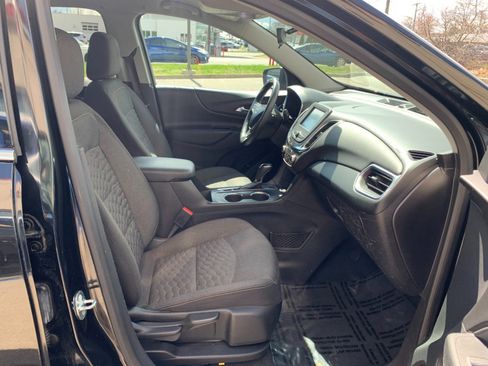 Used 2018 Chevrolet Equinox LT image 32