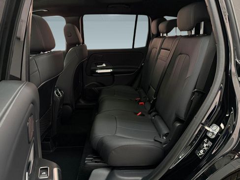 New 2026 Mercedes-Benz GLB 250 image 12