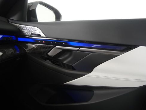 New 2026 BMW M5 w/ Carbon Package image 26