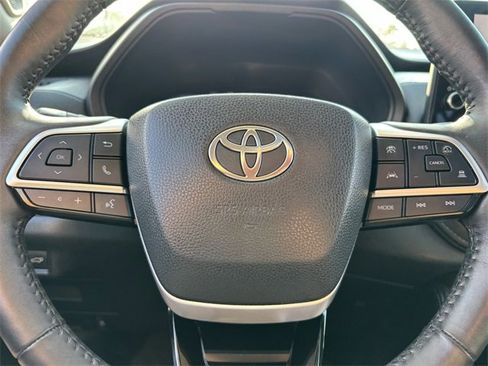 Used 2024 Toyota Grand Highlander Limited image 39