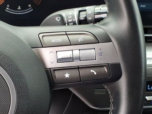 Used 2024 Hyundai Kona SEL FWD image 19
