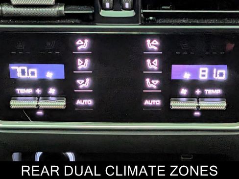 Used 2023 Porsche Cayenne Platinum Edition image 19