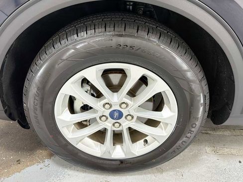 Used 2021 Ford Escape SE w/ Convenience Package AWD/4WD image 10