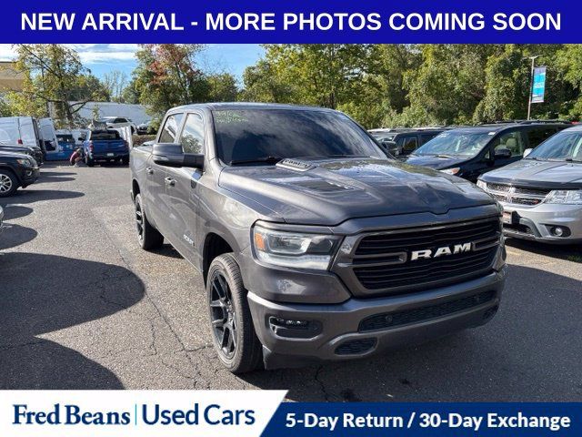Used 2024 RAM 1500 Laramie AWD/4WD image 3