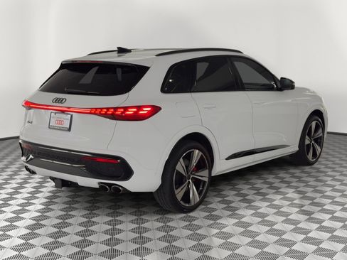New 2026 Audi SQ5 Premium Plus AWD/4WD image 9