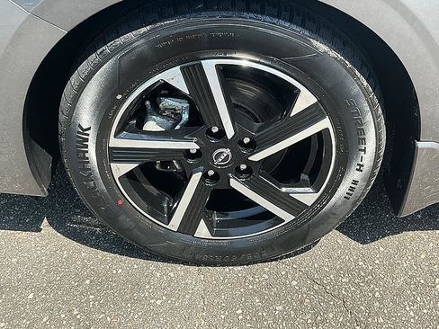 Certified 2024 Nissan Sentra SV w/ All-Weather Package FWD image 9