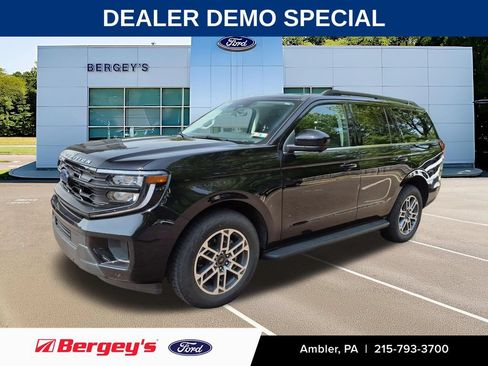 New 2026 Ford Expedition Active AWD/4WD image 1