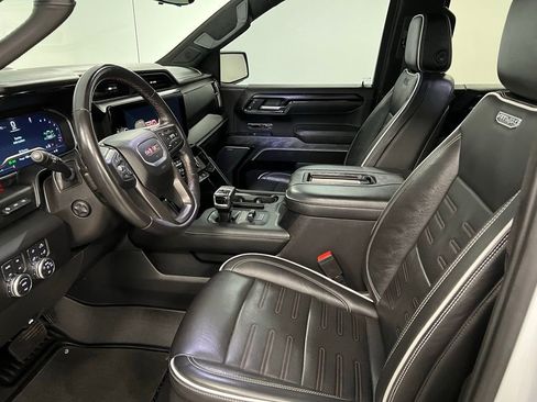 Used 2022 GMC Sierra 1500 AT4X image 25