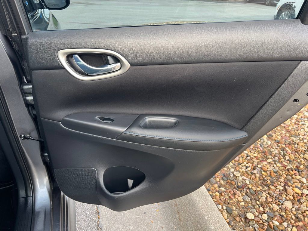 Used 2018 Nissan Sentra SR w/ Electronics Package FWD image 23