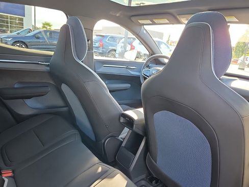 New 2025 Volvo EX30 Plus w/ Protection Package Premier image 8