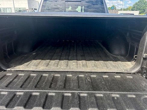 Used 2021 RAM 1500 Laramie AWD/4WD image 12