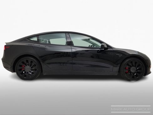 Used 2021 Tesla Model 3 Performance image 4
