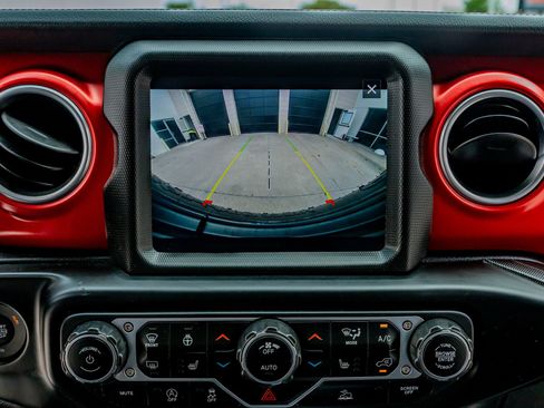 Used 2022 Jeep Wrangler Unlimited Rubicon w/ Steel Bumper Group image 26