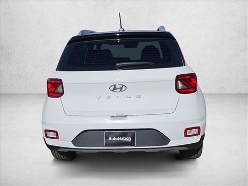 New 2026 Hyundai Venue SEL image 7