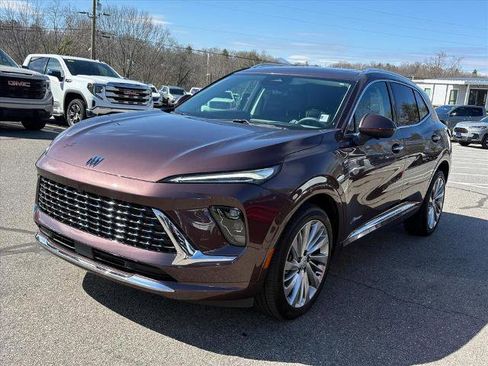 Certified 2025 Buick Envision Avenir image 4